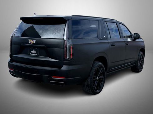 Certified 2025 Cadillac Escalade ESV Sport w/ Touring Package image 5