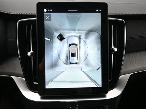 New 2026 Volvo XC90 B6 Ultra w/ Protection Package Premier image 23