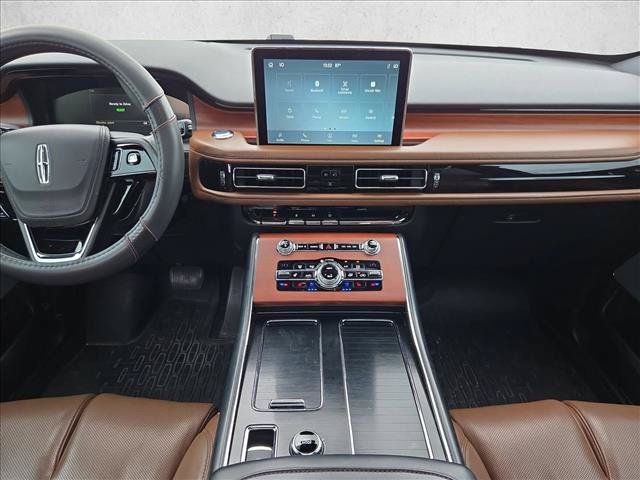 Used 2020 Lincoln Aviator Grand Touring w/ Equipment Group 302A AWD/4WD image 15