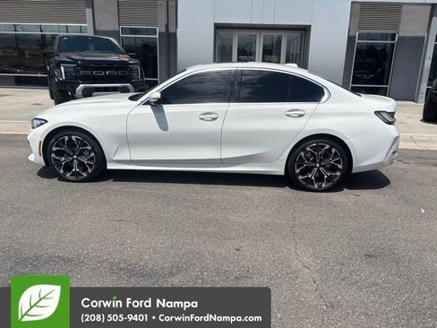 Used 2025 BMW 330i xDrive Sedan w/ Premium Package AWD/4WD image 8