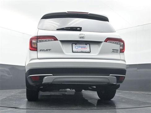 Used 2022 Honda Pilot Touring image 10