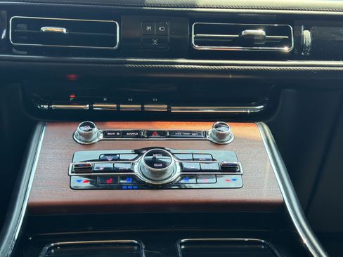 Used 2022 Lincoln Aviator Reserve w/ Equipment Group 201A RWD image 21