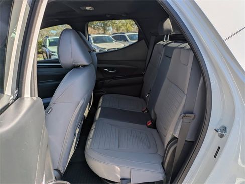 Used 2023 Hyundai Santa Cruz SEL Premium image 12