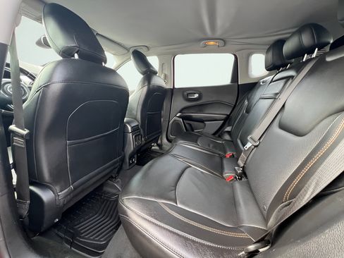 Used 2018 Jeep Compass Limited AWD/4WD image 18