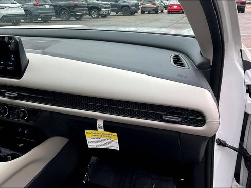 Used 2026 Honda HR-V LX image 25