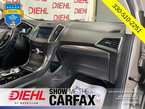 Used 2019 Ford Edge Titanium w/ Equipment Group 301A AWD/4WD image 17