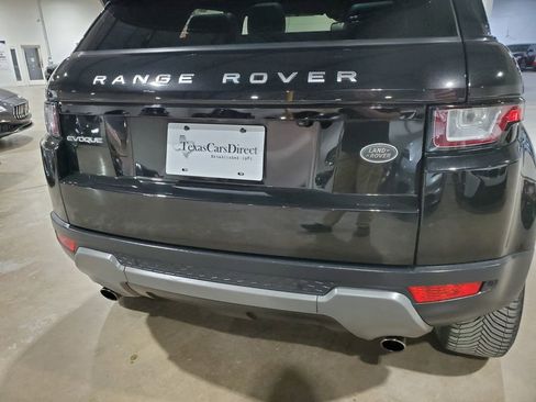 Used 2017 Land Rover Range Rover Evoque SE Premium image 41