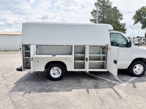 Used 2021 Ford E-350 and Econoline 350 Super Duty w/ Power Windows & Locks Group RWD image 13