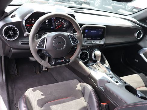 Used 2022 Chevrolet Camaro ZL1 RWD image 5