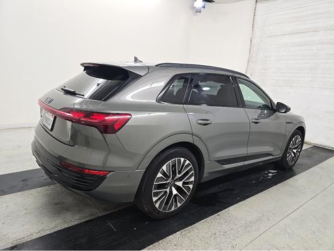 Used 2024 Audi Q8 e-tron Premium Plus AWD/4WD image 6