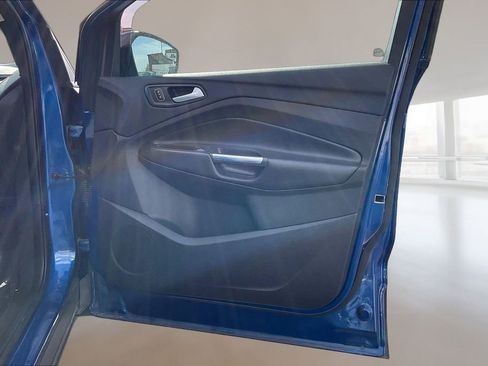 Used 2019 Ford Escape SE FWD image 28