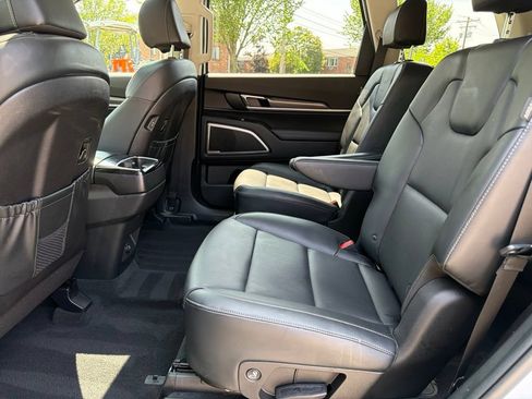 Certified 2024 Kia Telluride S w/ S Sunroof Package AWD/4WD image 29