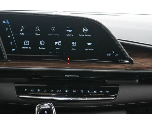 Used 2023 Cadillac Escalade ESV Sport Platinum w/ LPO, ONYX Package AWD/4WD image 21