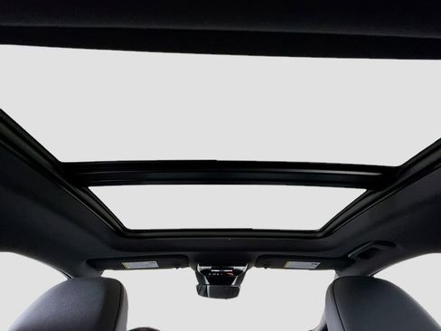 New 2026 Chevrolet Equinox EV LT image 21