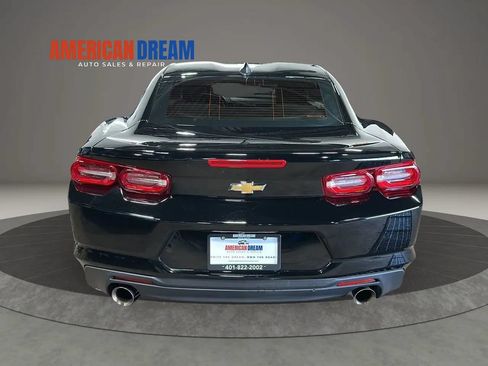 Used 2023 Chevrolet Camaro LT RWD image 4