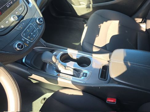 Used 2023 Chevrolet Malibu LT image 32