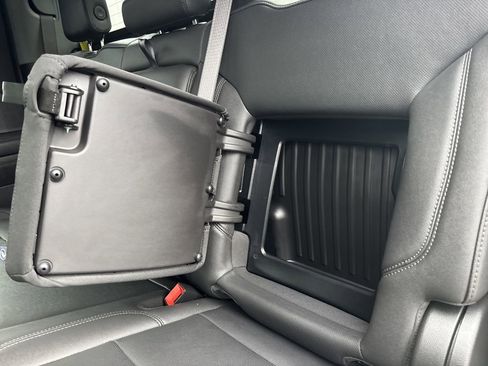 Used 2025 Chevrolet Silverado 3500 LTZ w/ LTZ Premium Package image 38