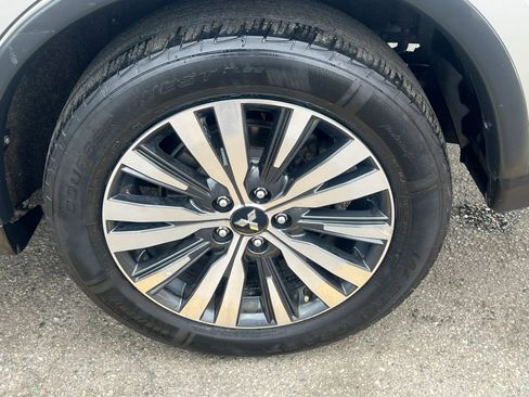 Used 2019 Mitsubishi Outlander SEL FWD image 10