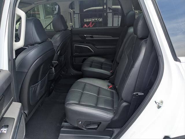 Used 2022 Kia Telluride SX FWD image 12