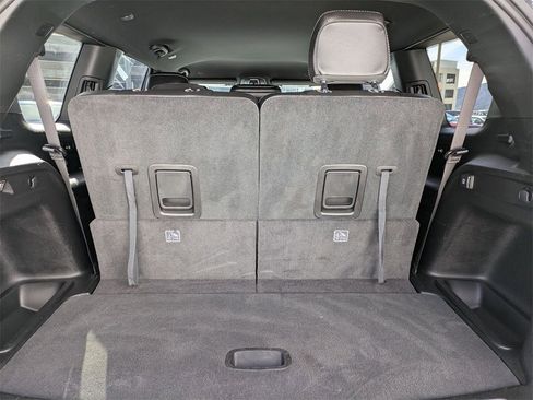 Used 2024 Jeep Grand Cherokee L Laredo image 31