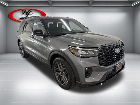New 2026 Ford Explorer ST-Line RWD image 3