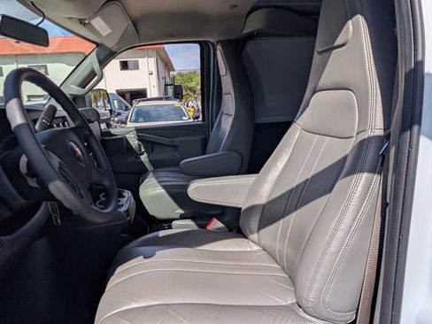 Used 2025 Chevrolet Express 2500 Work Van w/ Driver Convenience Package image 10