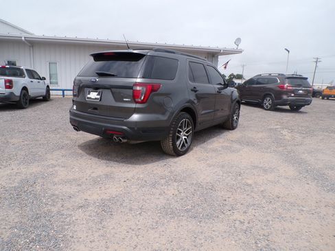 Used 2018 Ford Explorer Sport AWD/4WD image 6