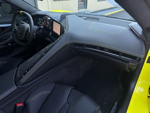 Used 2023 Chevrolet Corvette Stingray Premium Conv RWD image 33