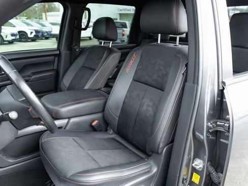 Used 2021 Nissan Titan PRO-4X w/ Pro-4x Utility Package image 11