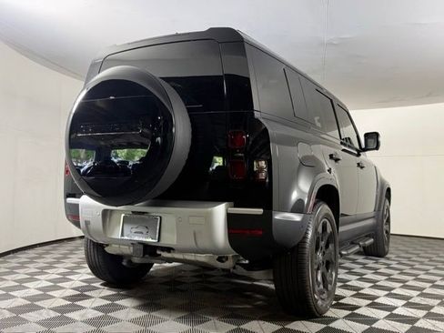 Used 2025 Land Rover Defender 110 S AWD/4WD image 8