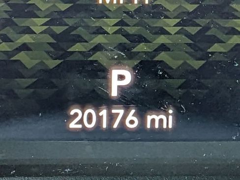 Certified 2024 Jeep Wrangler Sahara w/ Technology Group image 28