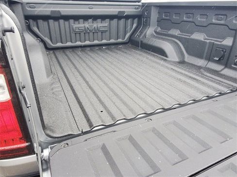 New 2025 GMC Canyon Elevation w/ Convenience Package image 24