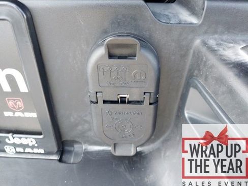 Used 2025 RAM 2500 Tradesman w/ Commercial Features Package image 19