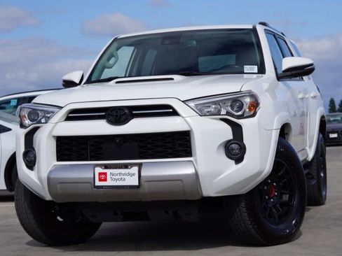 Used 2023 Toyota 4Runner TRD Off-Road Premium w/ Off Road Premium Plus Package AWD/4WD image 3