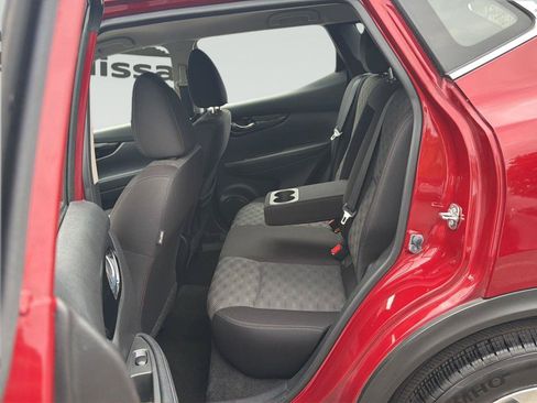Used 2019 Nissan Rogue Sport SV AWD/4WD image 27
