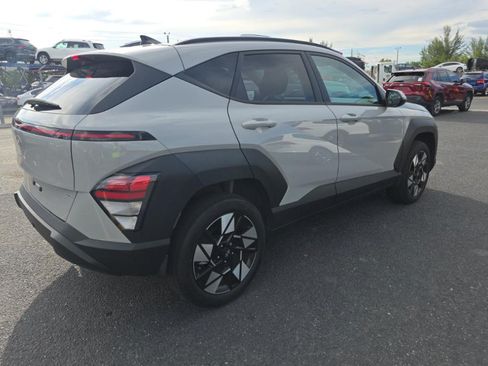 Used 2024 Hyundai Kona SEL w/ Convenience Package AWD/4WD image 4