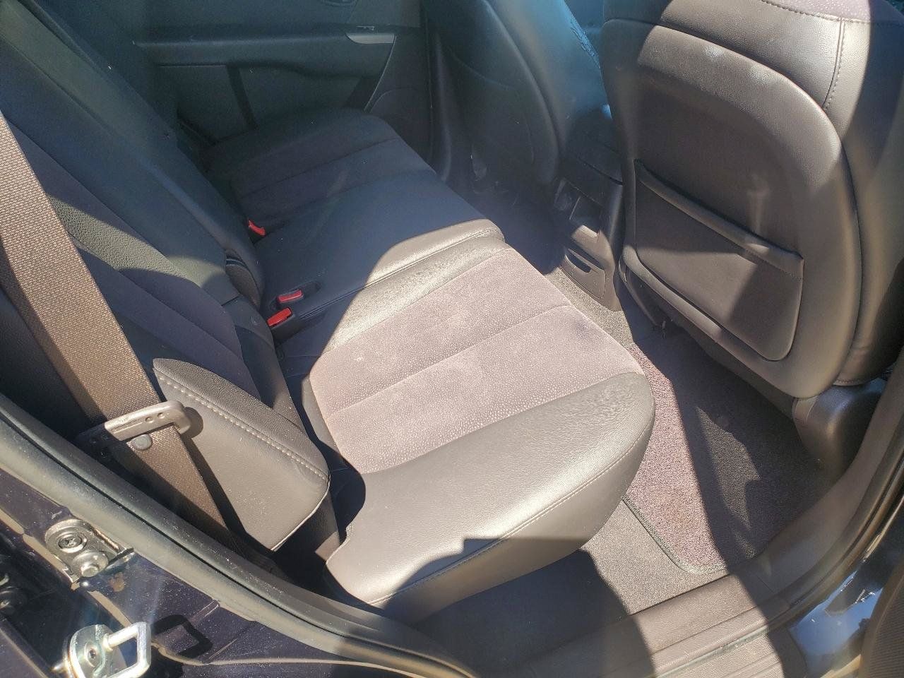Used 2011 Hyundai Santa Fe SE FWD image 7