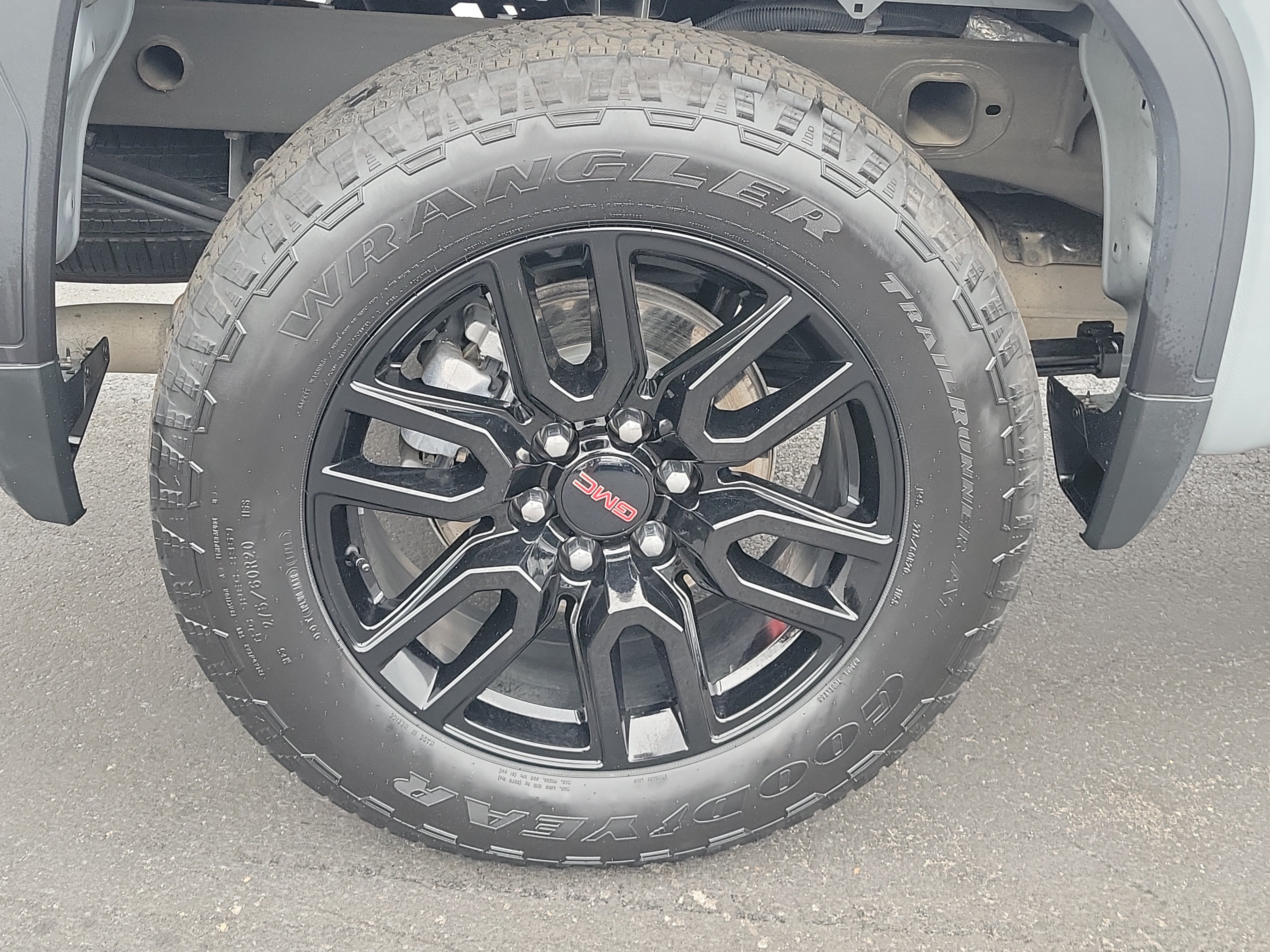 Used 2024 GMC Sierra 1500 Elevation AWD/4WD image 5