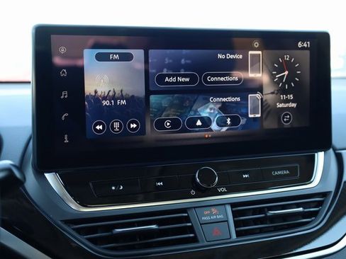 New 2025 Nissan Altima 2.5 SR w/ SR Premium Package image 17