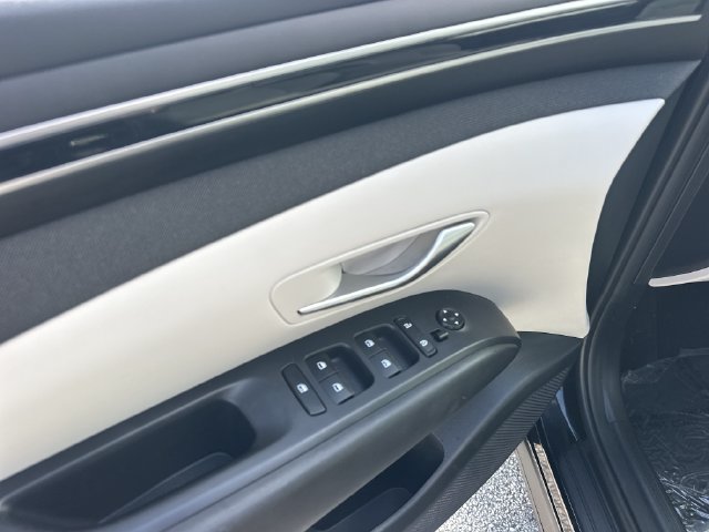 Certified 2023 Hyundai Tucson SEL w/ Convenience Package AWD/4WD image 17