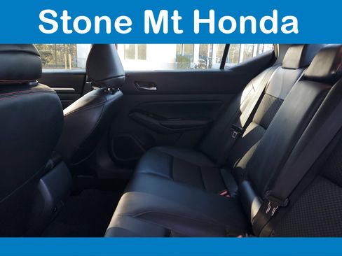 Used 2023 Nissan Altima 2.5 SR image 11