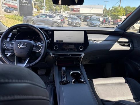 Used 2025 Lexus RX 450h AWD w/ Convenience Package image 8