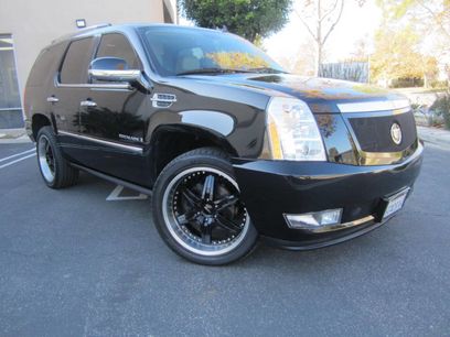 Used 2009 Cadillac Escalade Base AWD 4dr SUV w/V8 Ultra Lu