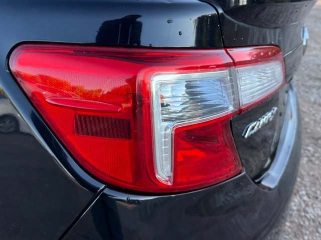 Used 2014 Toyota Camry SE FWD image 11