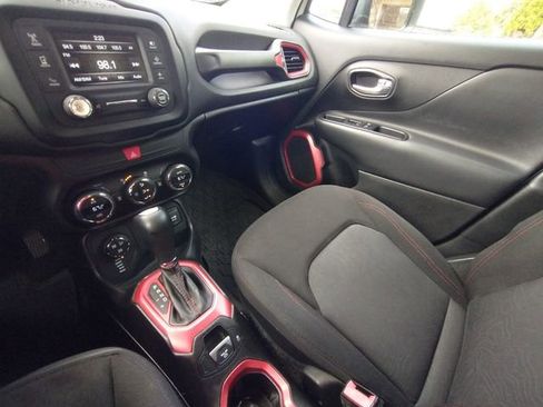 Used 2017 Jeep Renegade Trailhawk w/ Popular Equipment Group image 46