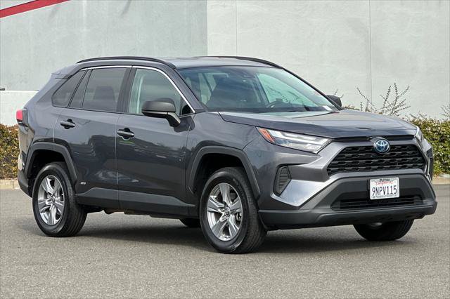 Certified 2024 Toyota RAV4 LE AWD/4WD image 5