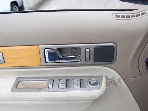 Used 2007 Lincoln MKX 2WD image 35