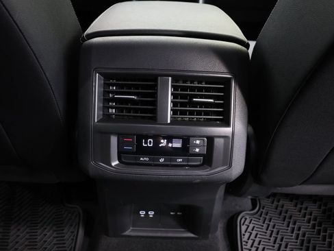 Certified 2023 Volkswagen Atlas SE AWD/4WD image 25