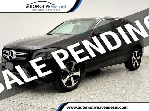 Used 2019 Mercedes-Benz GLC 350e 4MATIC image 1
