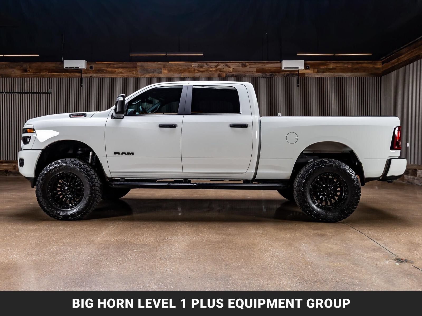 Used 2025 RAM 2500 Big Horn AWD/4WD image 5